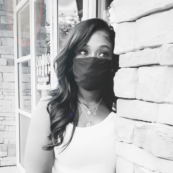 Meet your Posher, Debbie - Picture 1 of 1